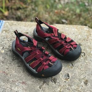 Keen | Newport H2 Sandals Closed Toe